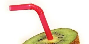 Kiwi juice, teeth