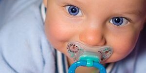 baby-boy-small-face-39382 pacifier